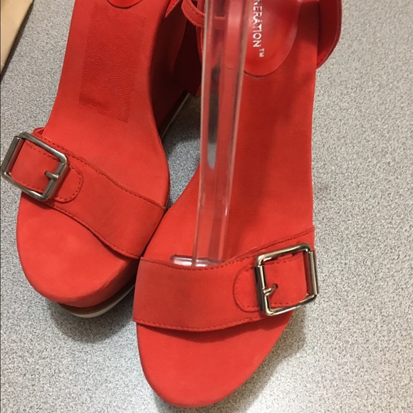 Shoes - Picture 2 of 4