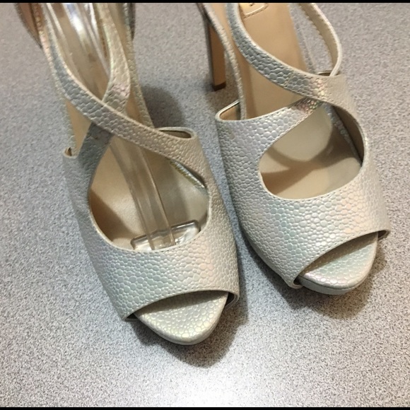 NWT cute holiday shoes