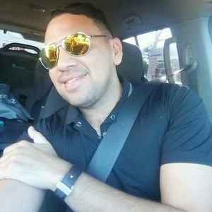 Meet your Posher, Cesar