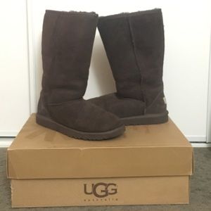 Ugg Boots- Kids Tall in Chocolate