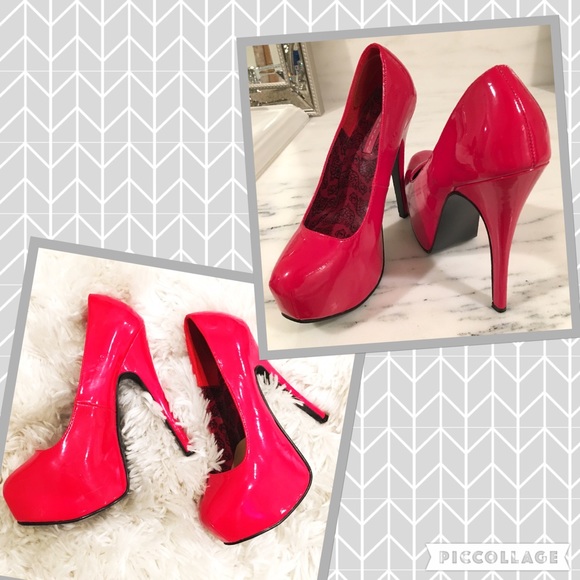 BORDELLO RED PATENT LEATHER PLATFORMS 7