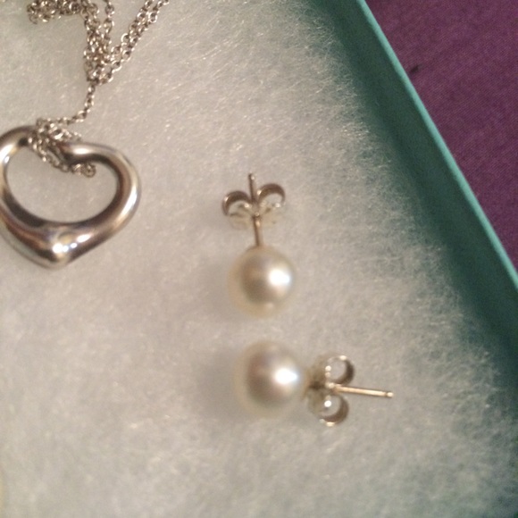 Tiffany pearls