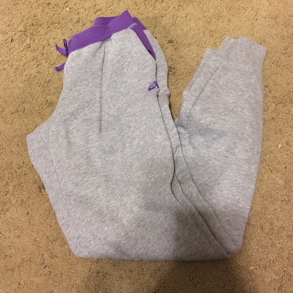 Nike joggers