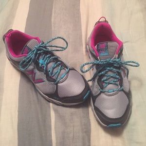 New balance running course shoes