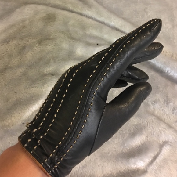 Chocolate brown leather gloves.