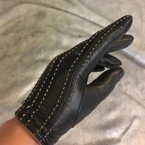 Chocolate brown leather gloves.