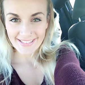 Meet your Posher, Isabel