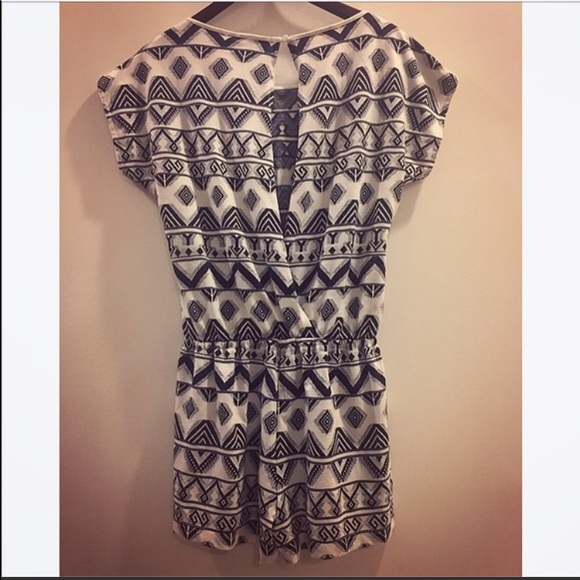 Ella Moss Romper - Picture 4 of 4