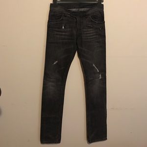 SOLDAuthentic Men's Balmain jeans size 28 SOLD