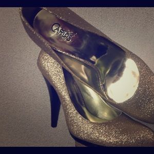 Carlos Santana platform shoes