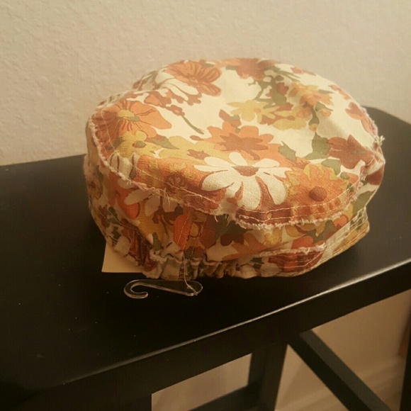 Hat - Picture 3 of 3