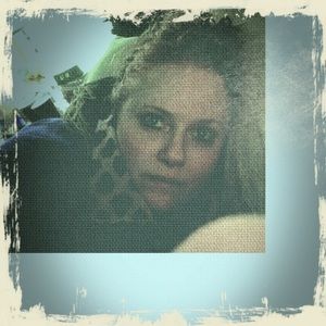 Meet your Posher, Holly