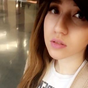 Meet your Posher, Bee