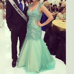 Prom dress/Evening gown