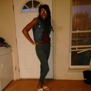 Meet your Posher, Lashayla