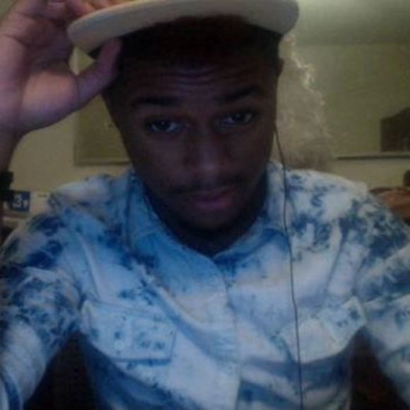 Meet your Posher, Miles - Picture 1 of 1