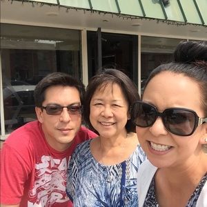 Meet your Posher, Debbie