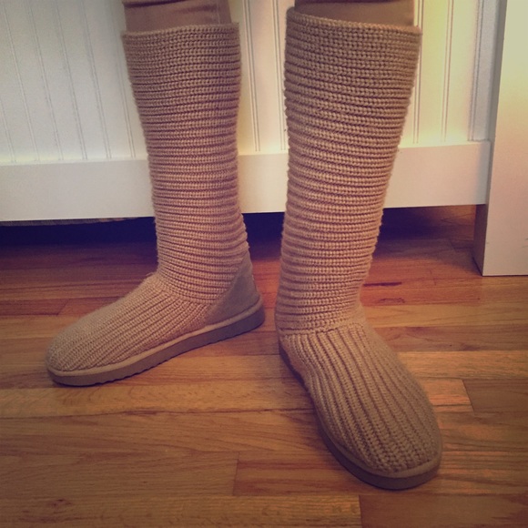 Knitted Uggs