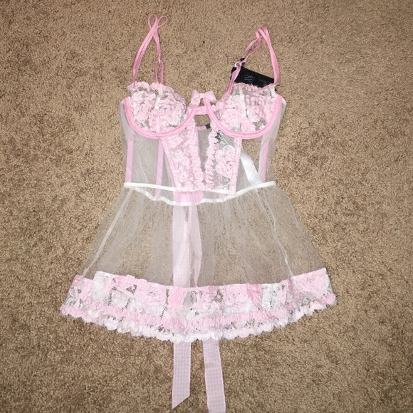 NWT•Victoria's Secret Designer Collection!