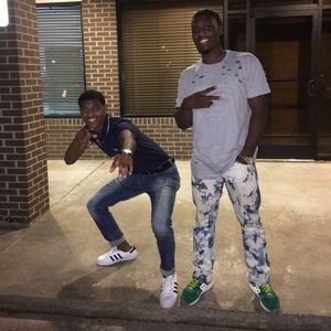 Meet your Posher, Dominique