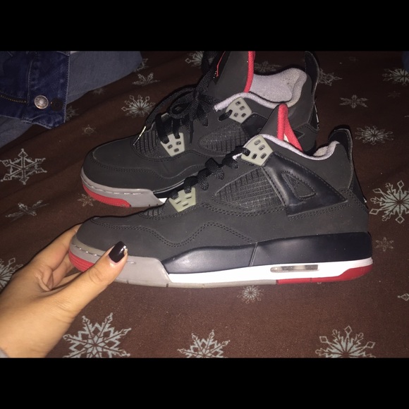 Bred 4's Jordan's