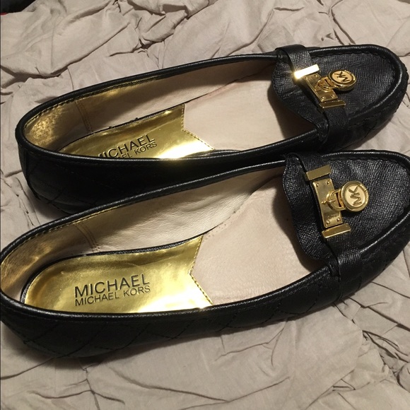Black & Gold flats