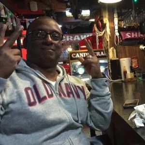 Meet your Posher, Fred