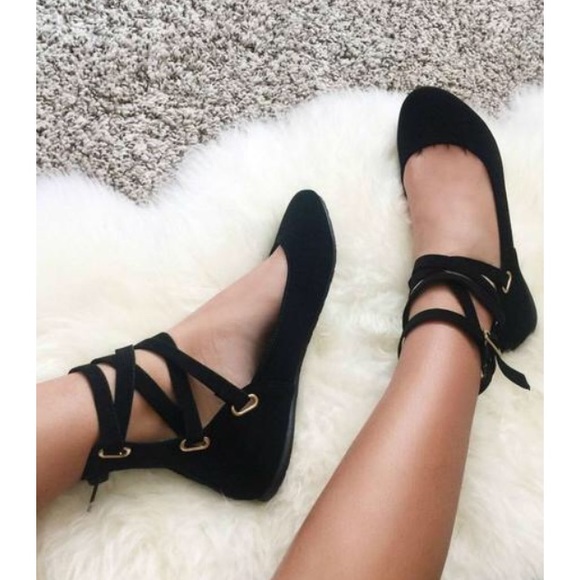 NWT LACE UP FLATS