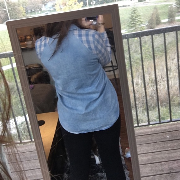 ❌SOLD Fall jean-like flannel 🍂🍁 - Picture 2 of 4