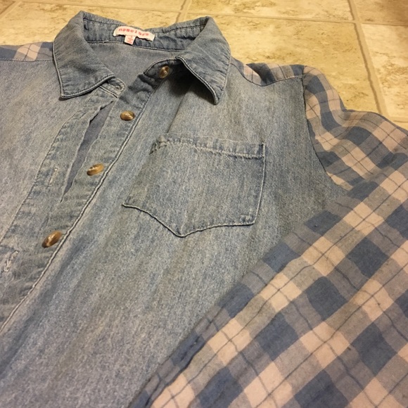 ❌SOLD Fall jean-like flannel 🍂🍁 - Picture 4 of 4