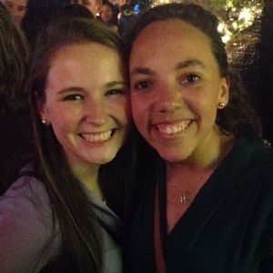 Meet your Posher, Danielle