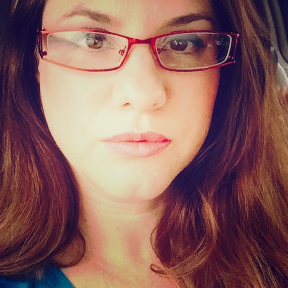 Meet your Posher, Meghann - Picture 2 of 8