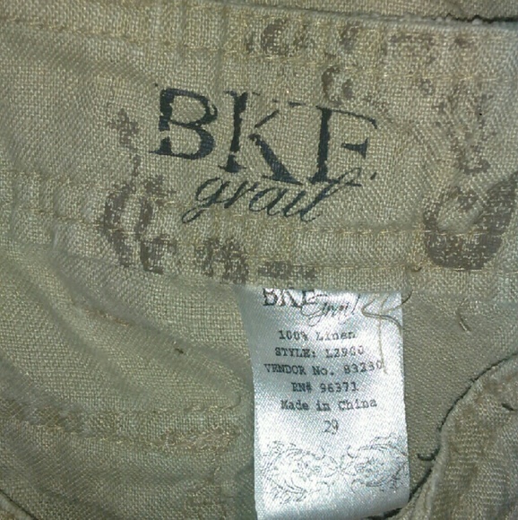 Buckle - Picture 1 of 4