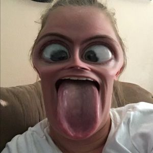 Meet your Posher, Danielle