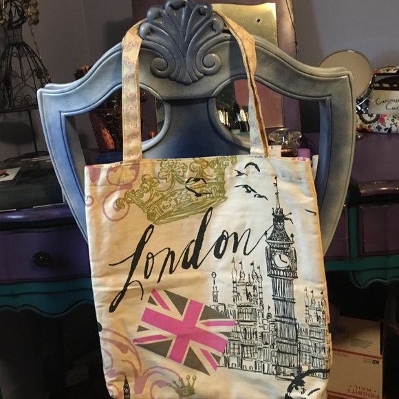 🎀Adorable London Tote🎀