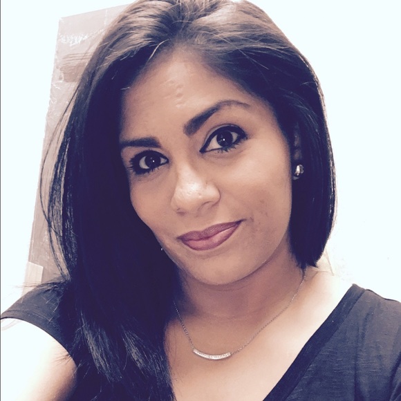 Meet your Posher, Sonia - Picture 1 of 1