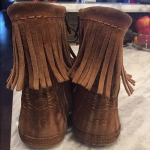 PRICE REDUCED Ugg boots sz 7