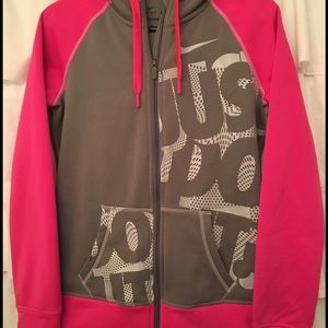 Nike therma fit