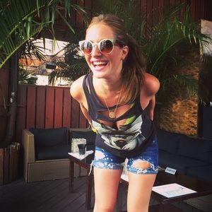 Meet your Posher, Hailey