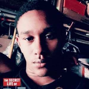 Meet your Posher, Carlos