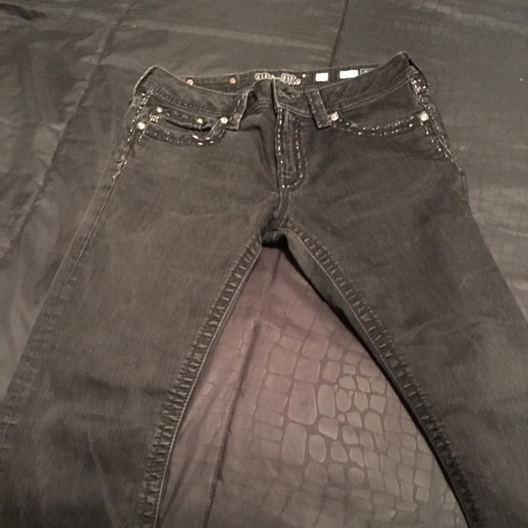 Black Miss Me Capri