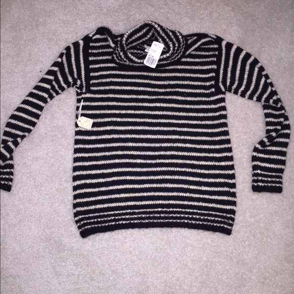 Women's Knit Turtleneck