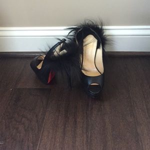 Black leather fur sling back