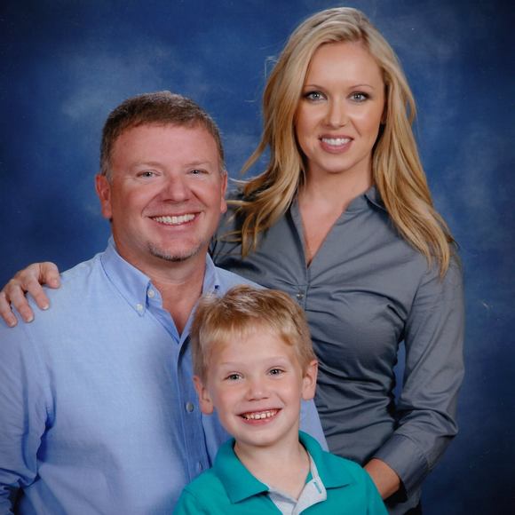 Meet your Posher, Stephanie - Picture 1 of 1