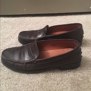 DONATING 02.14 ❤️❤️❤️ Leather penny loafers