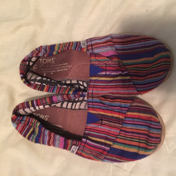 Tom's striped  shoes girl or boy youth size 2