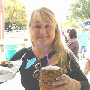 Meet your Posher, Laura