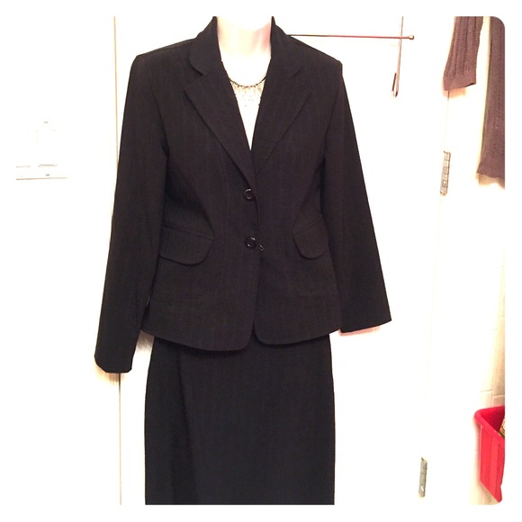 SUIT.     Gently worn.  Small