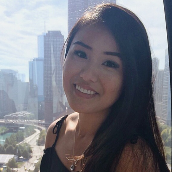 Meet your Posher, Alisa - Picture 1 of 1