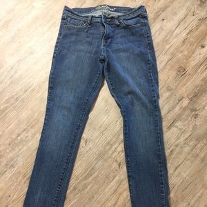 Old Navy sweetheart jeans